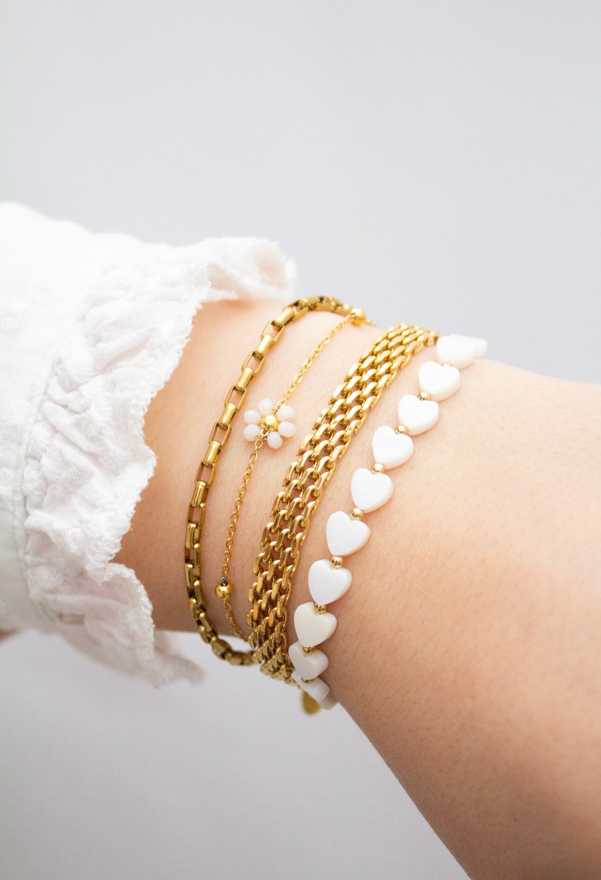 ARMBAND SHELL HEART