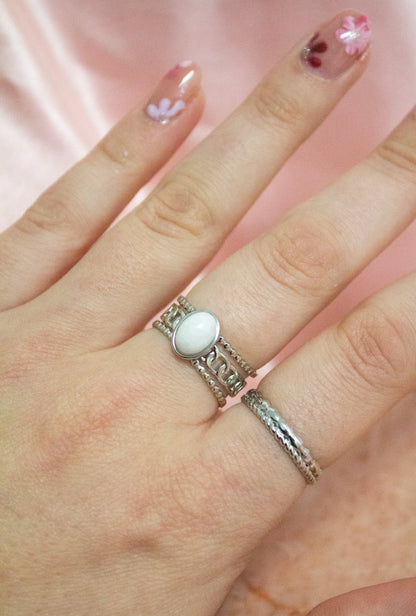 RING MOONSTONE